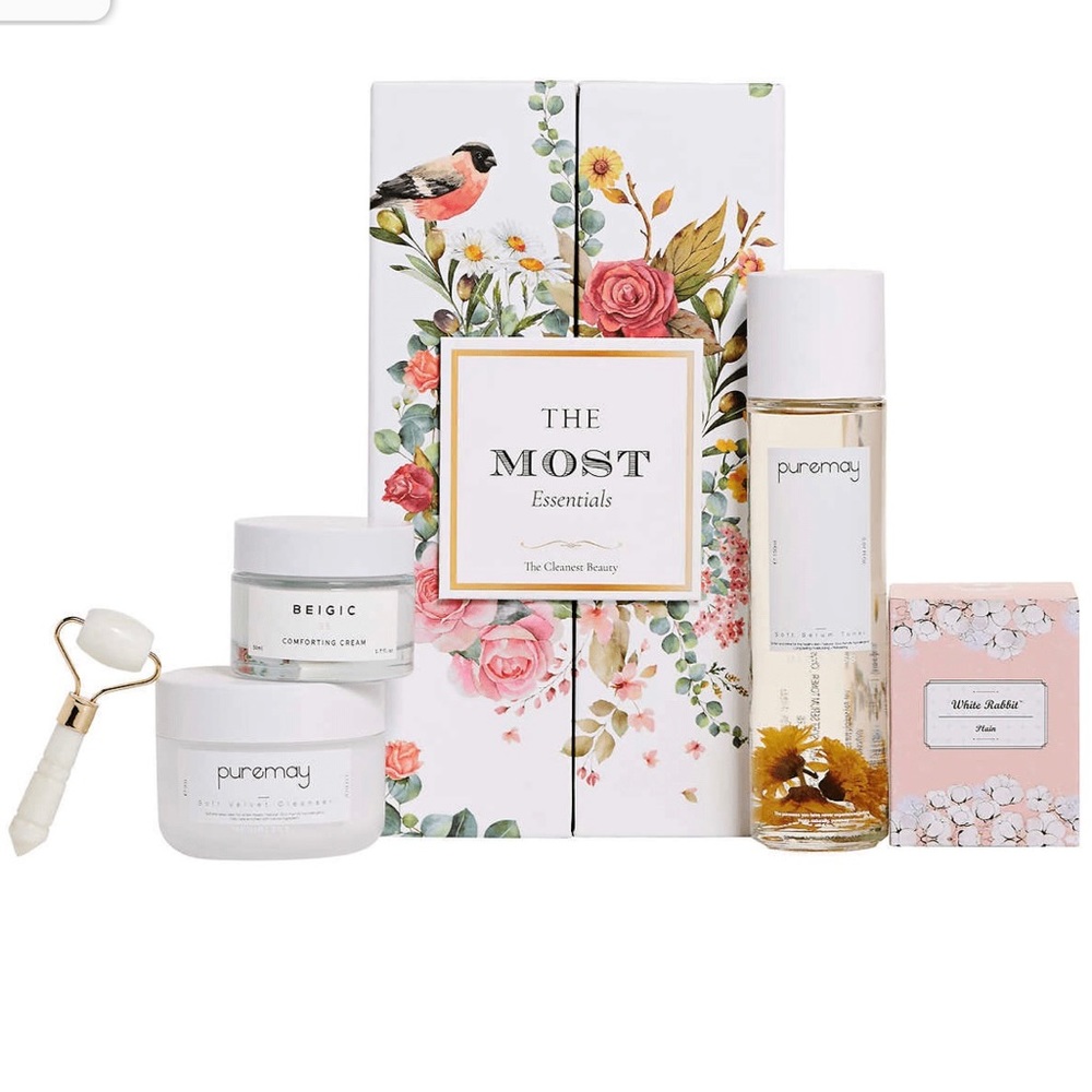 The Most Essentials K-Beauty Skincare Set